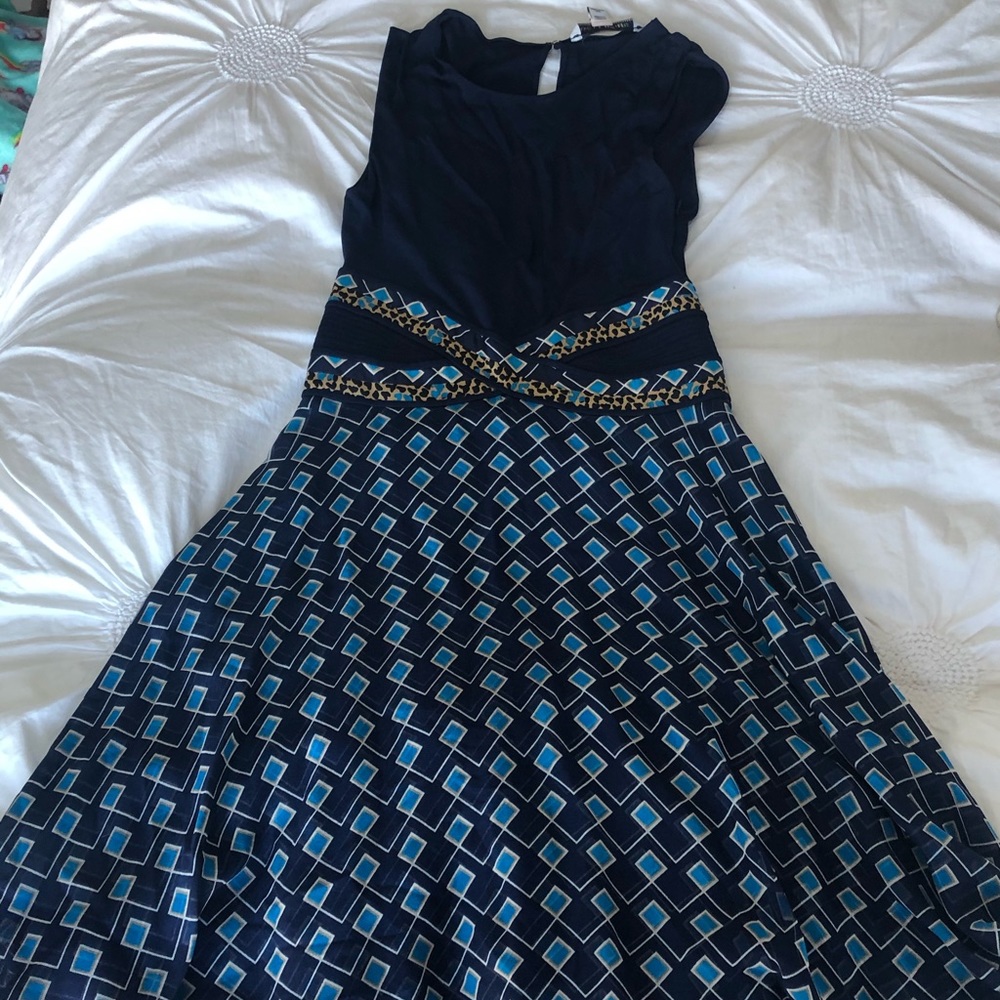 Gorgeous DVF silk dress - size 0